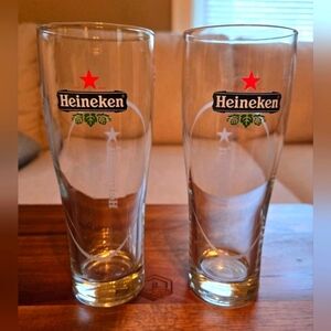 NWOT | Heineken | Pilsner Beer Glasses (2) | Red Star Logo Etched Star In Bottom